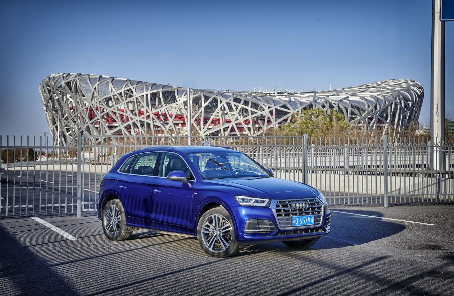  Audi Q5L 45 TFSI Quattro S-Line 2018 года  (CN) (фото 6 из 18)